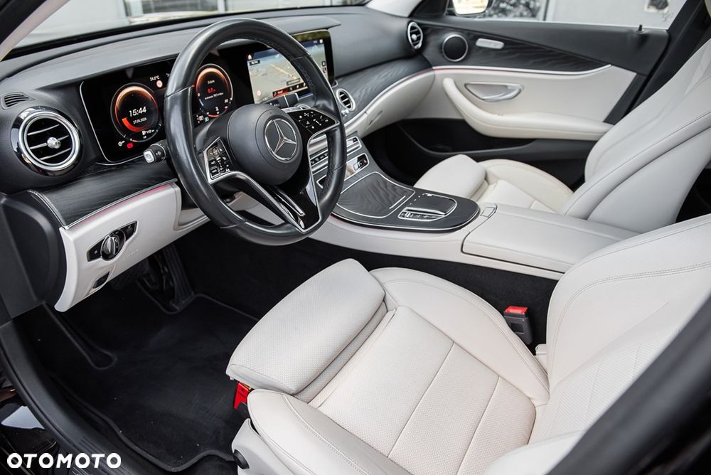 Mercedes-Benz Klasa E 220 d Business Edition 9G-TRONIC - 15