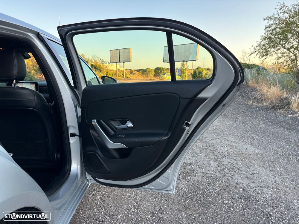 Mercedes-Benz A 180 d 7G-DCT Progressive - 33
