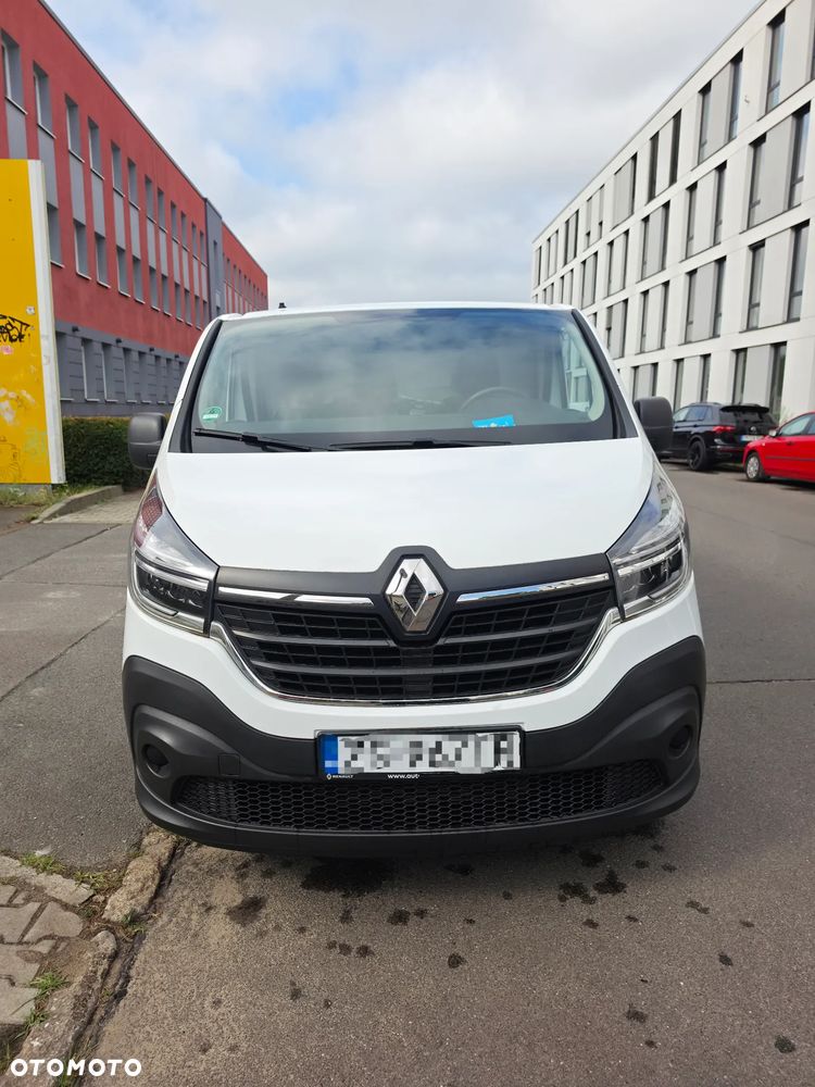 Renault Trafic - 12