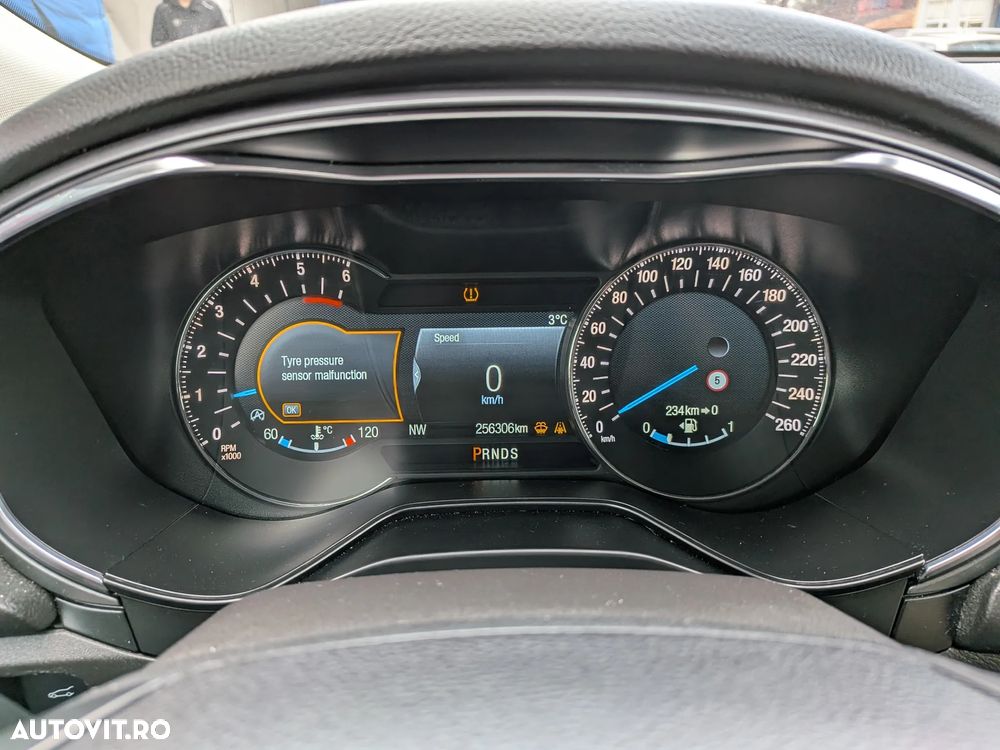 Ford Mondeo 2.0 TDCI Powershift AWD Titanium - 9