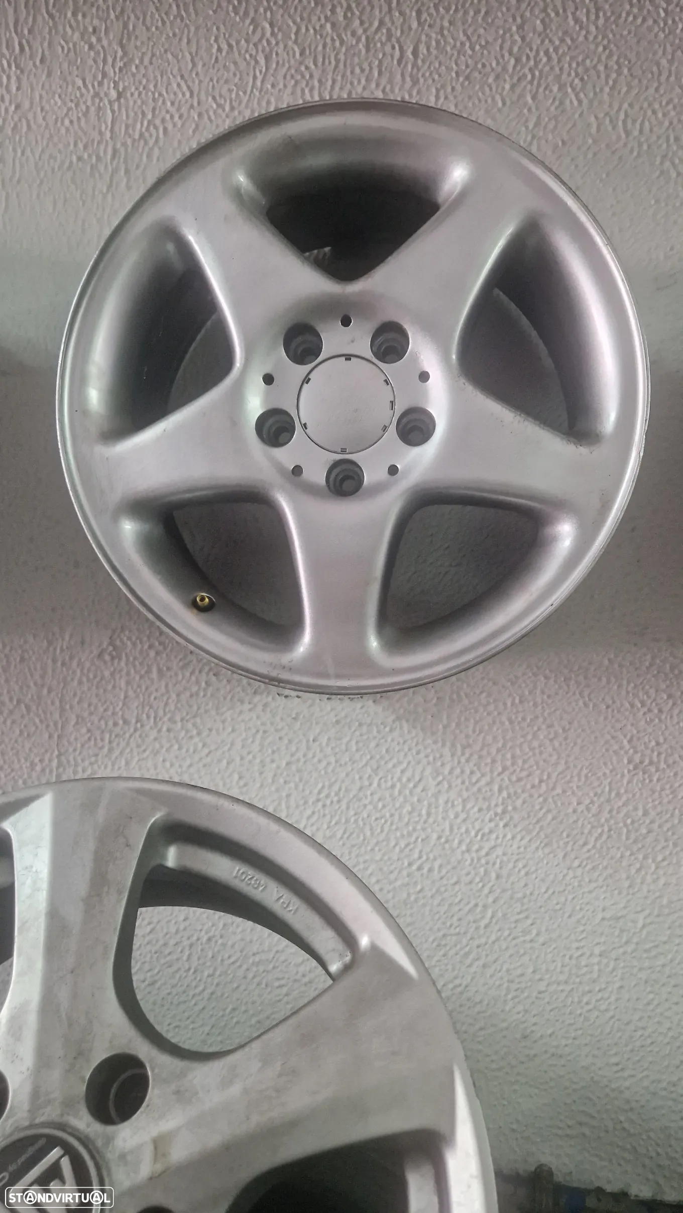 JANTES 16 MERCEDES C AVANTGARDE USADAS EM BOM ESTADO COM PNEUS USADOS - 2