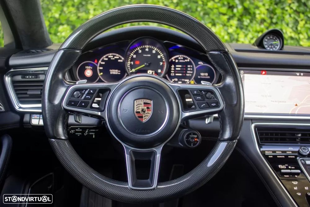 Porsche Panamera Sport Turismo - 22