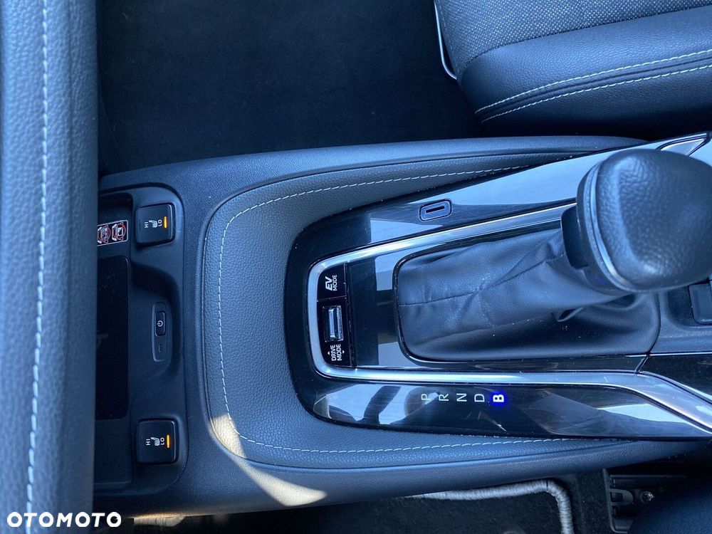 Toyota Corolla 1.8 Hybrid Style - 24