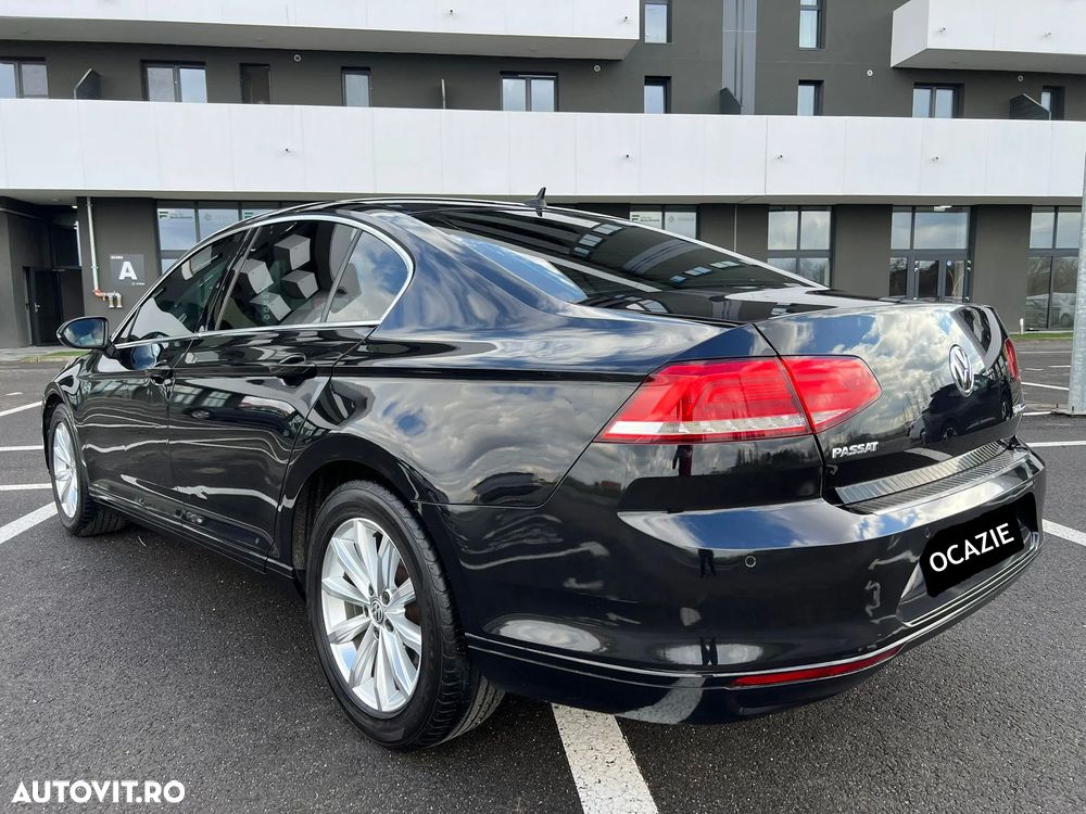 Volkswagen Passat - 4