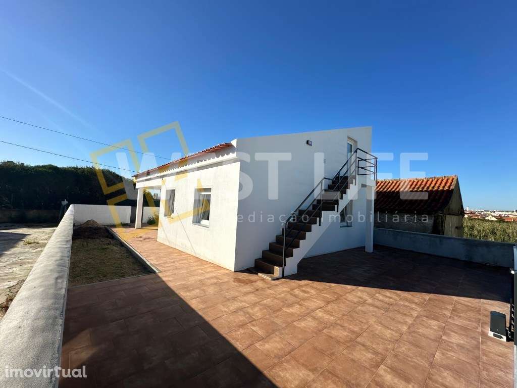 Moradia T2, com espaço exterior, ótima exposição solar a apenas 5 m... - Grande imagem: 3/24