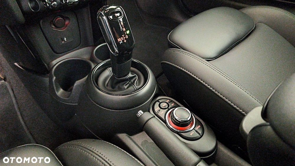 MINI Cooper Classic Trim - 19