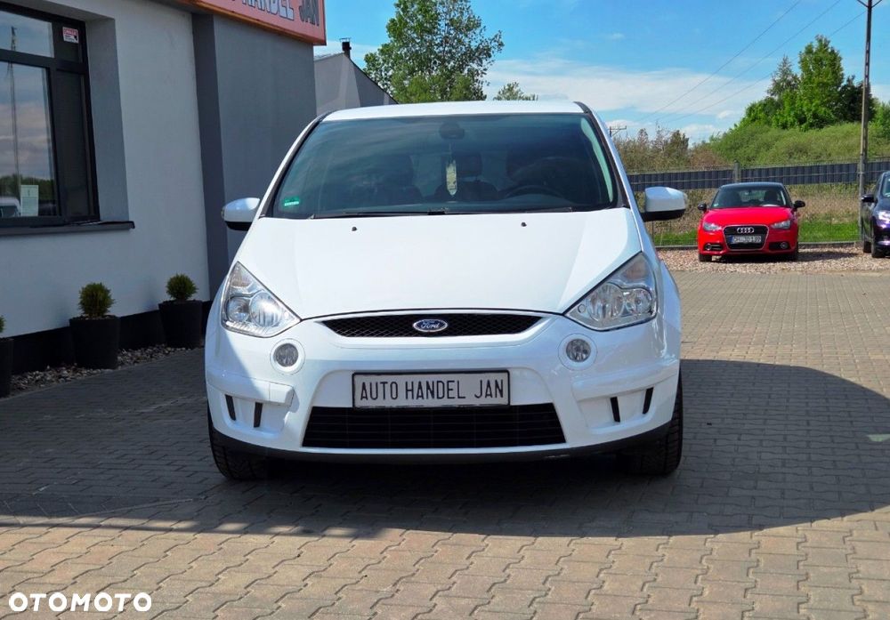 Ford S-Max - 19