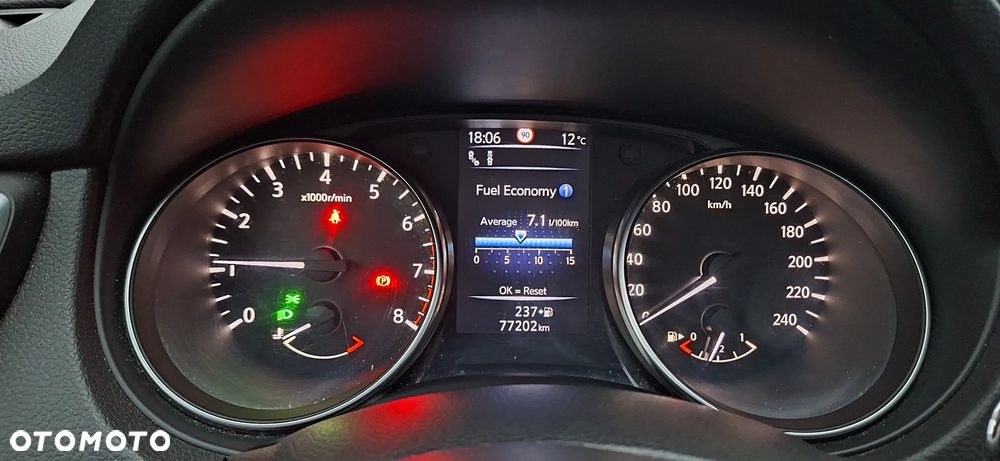 Nissan Qashqai 1.6 DIG-T Tekna - 4