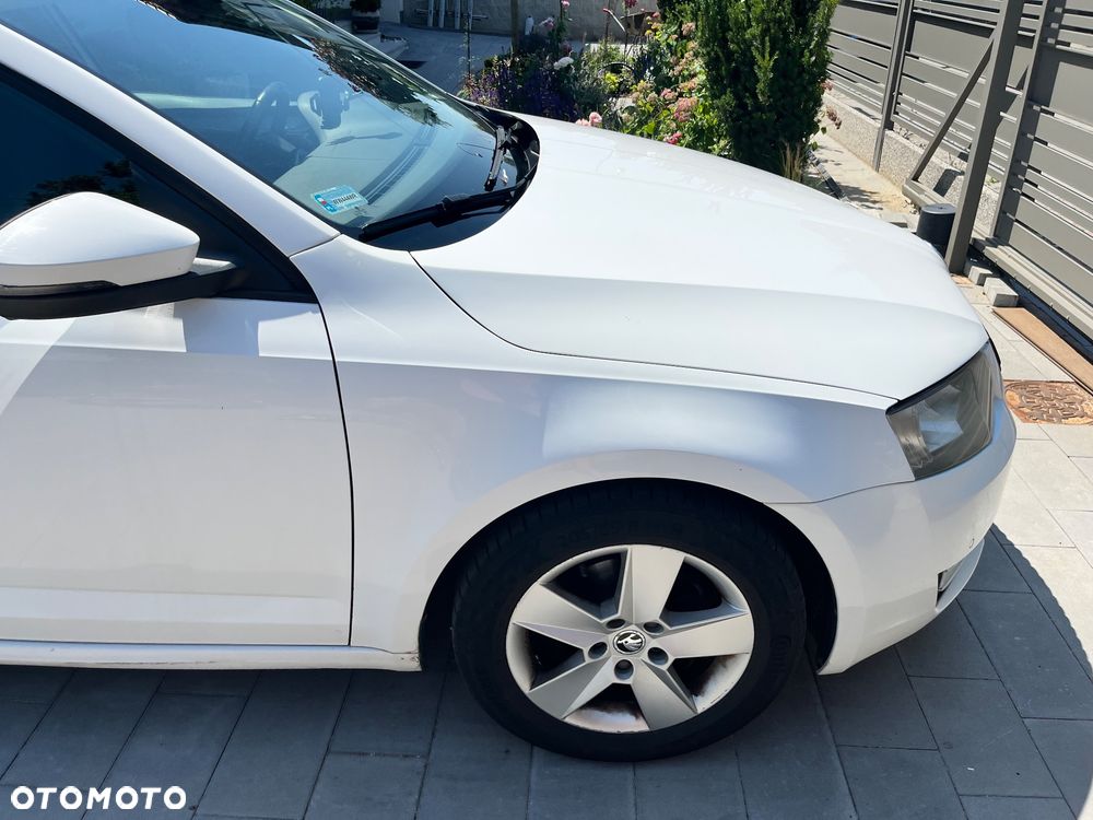Skoda Octavia 1.6 TDI Elegance DSG - 5