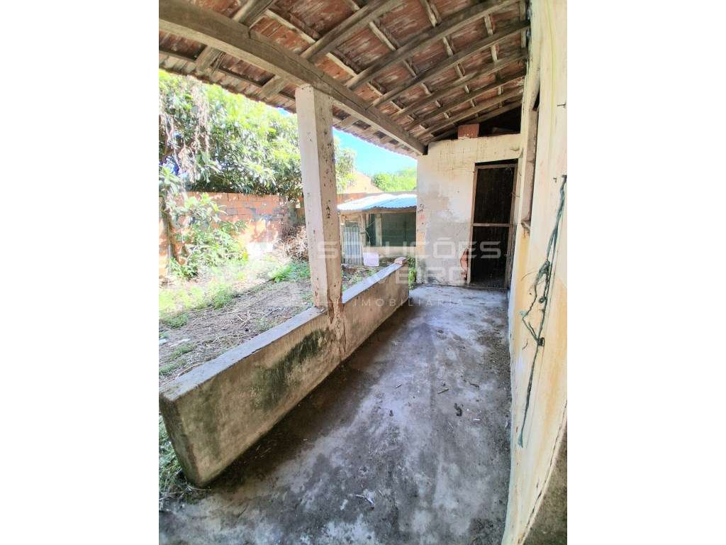 MORADIA T4 PARA REMODELAR EM OLIVEIRINHA A POUCOS MINUTOS DE AVEIRO - Grande imagem: 4/17