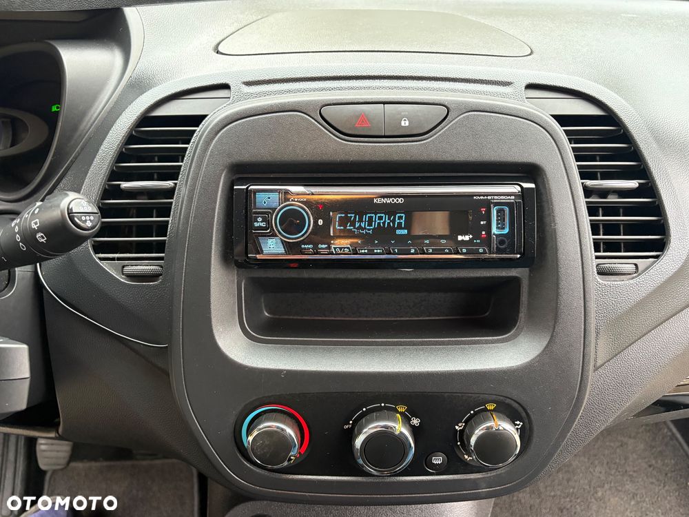 Renault Captur - 24