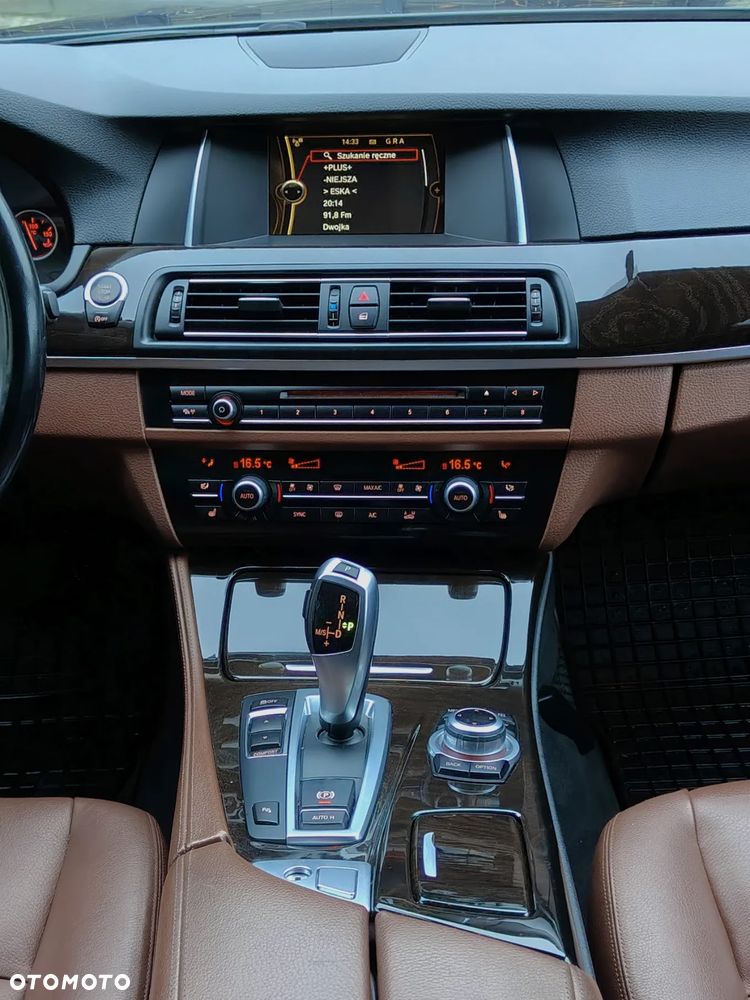 BMW Seria 5 520d - 14
