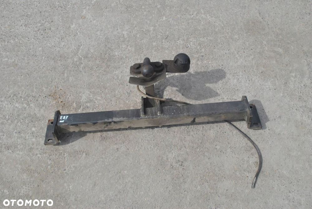 HAK HOLOWNICZY BMW E87 - 1