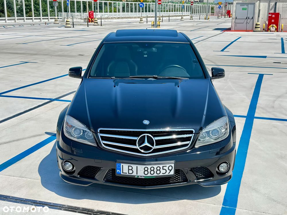Mercedes-Benz Klasa C 63 AMG - 10
