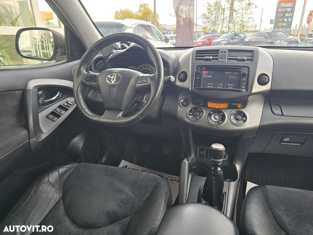 Toyota RAV4 - 20
