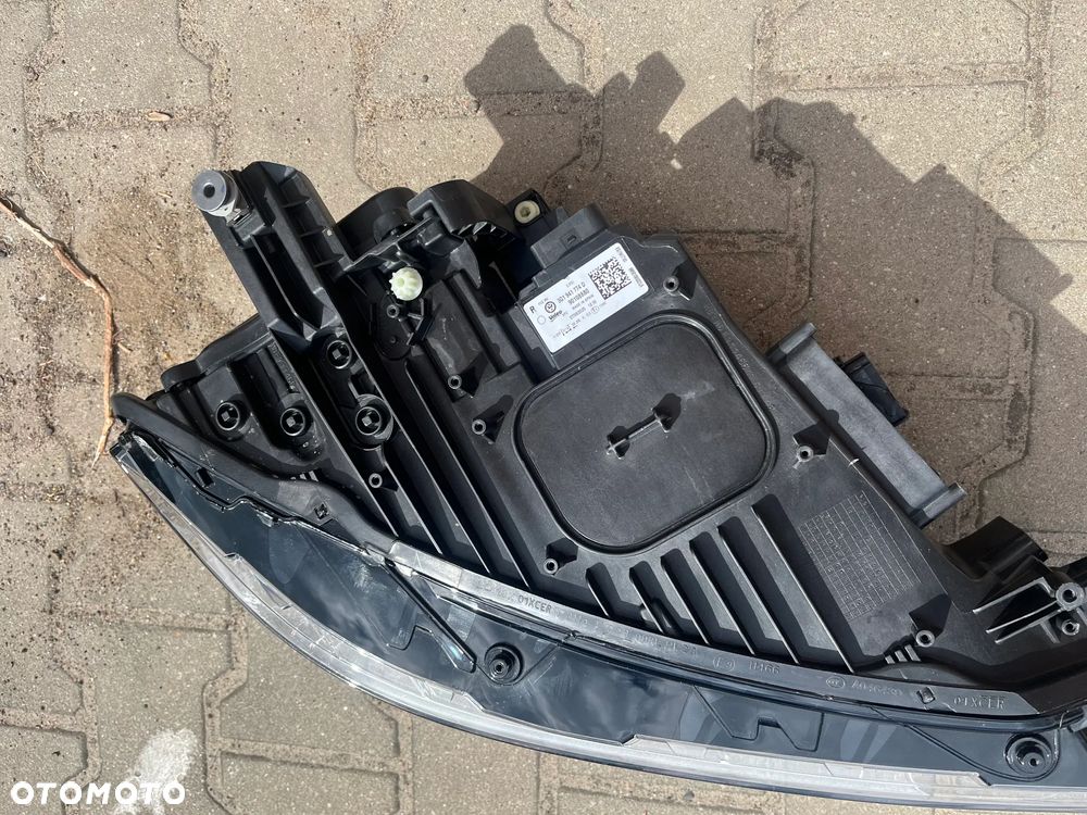 LAMPA VOLKSWAGEN PASSAT B8 2014- 3G1 941 774 D - 2