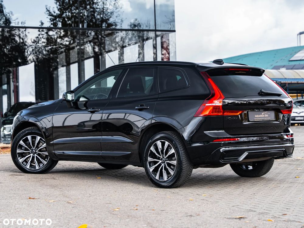 Volvo XC 60 B4 D AWD Plus Dark - 11