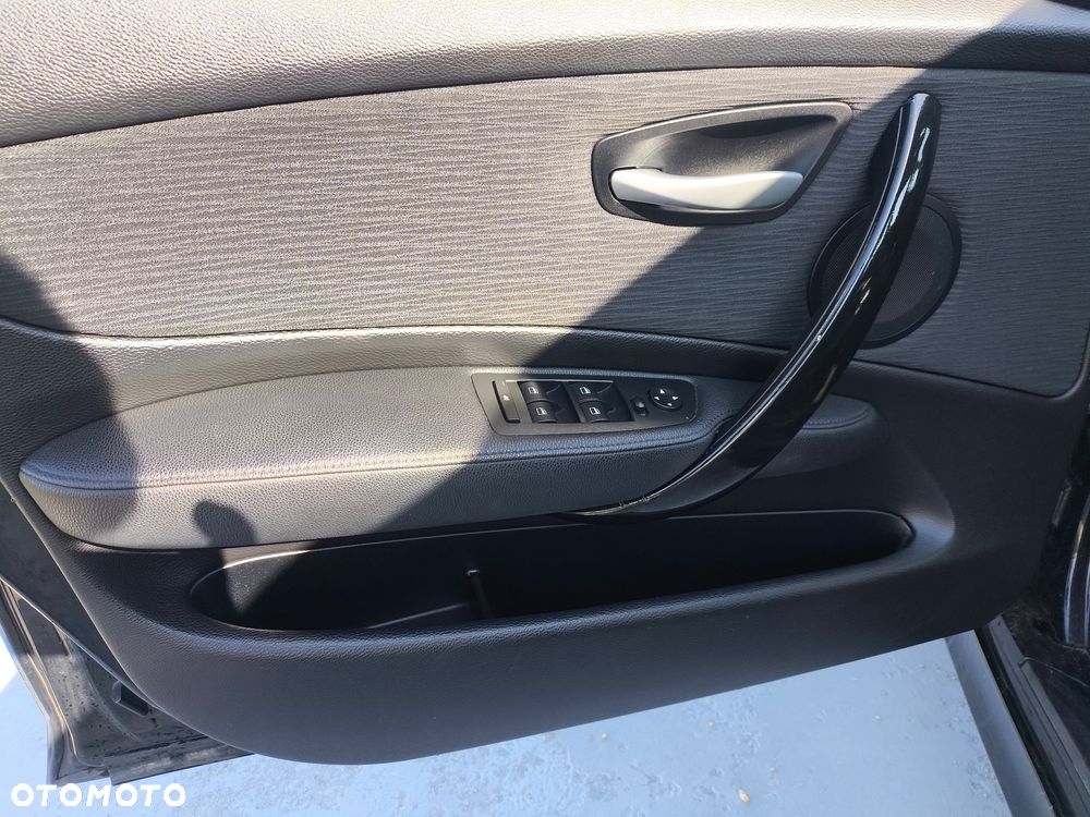 BMW Seria 1 - 22
