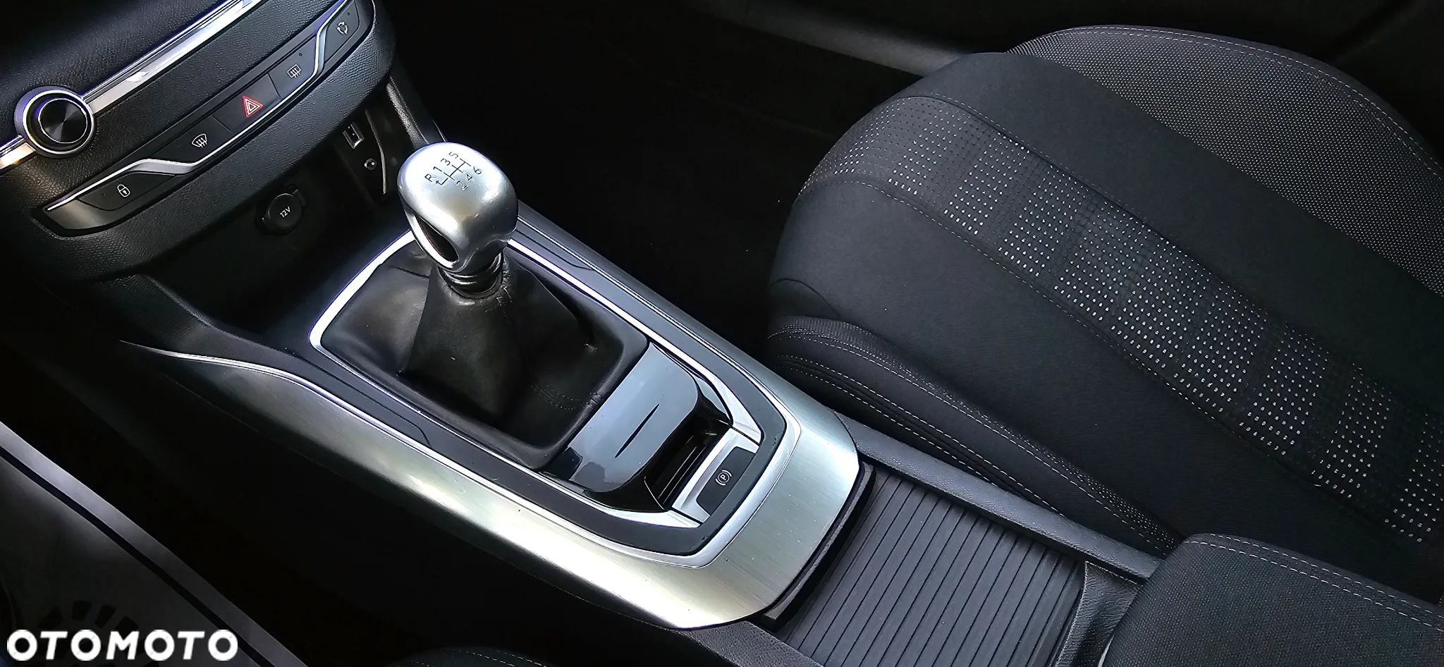 Peugeot 308 SW BlueHDi 120 Stop & Start Style - 38