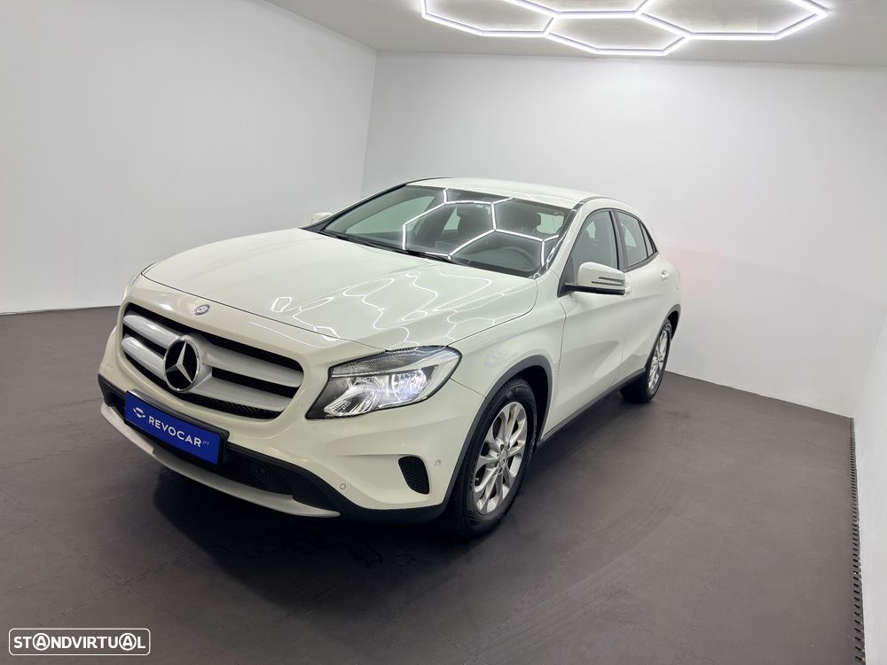 Mercedes-Benz GLA 180 d Style - 4