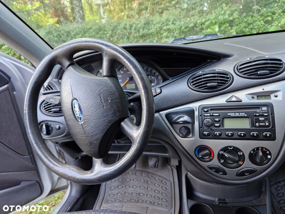 Ford Focus 1.6 Comfort - 2