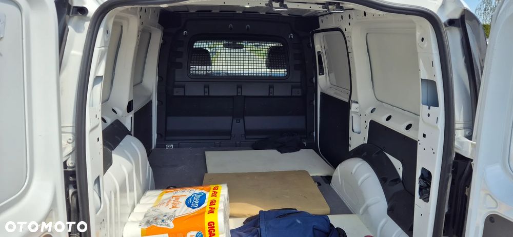Volkswagen Caddy - 8