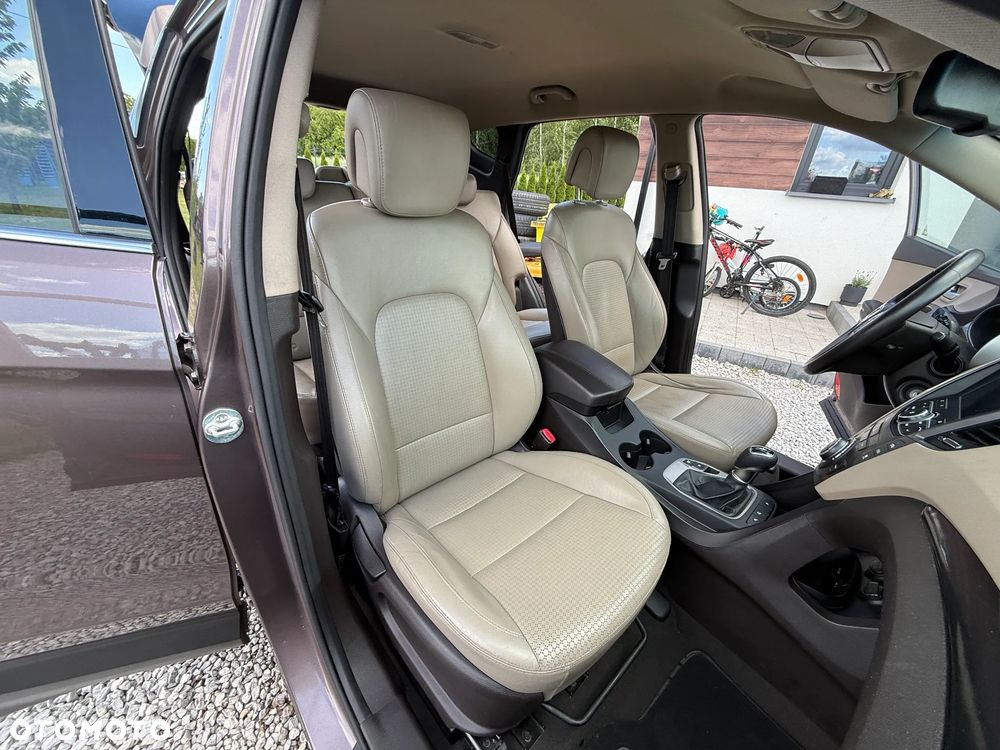 Hyundai Santa Fe - 24