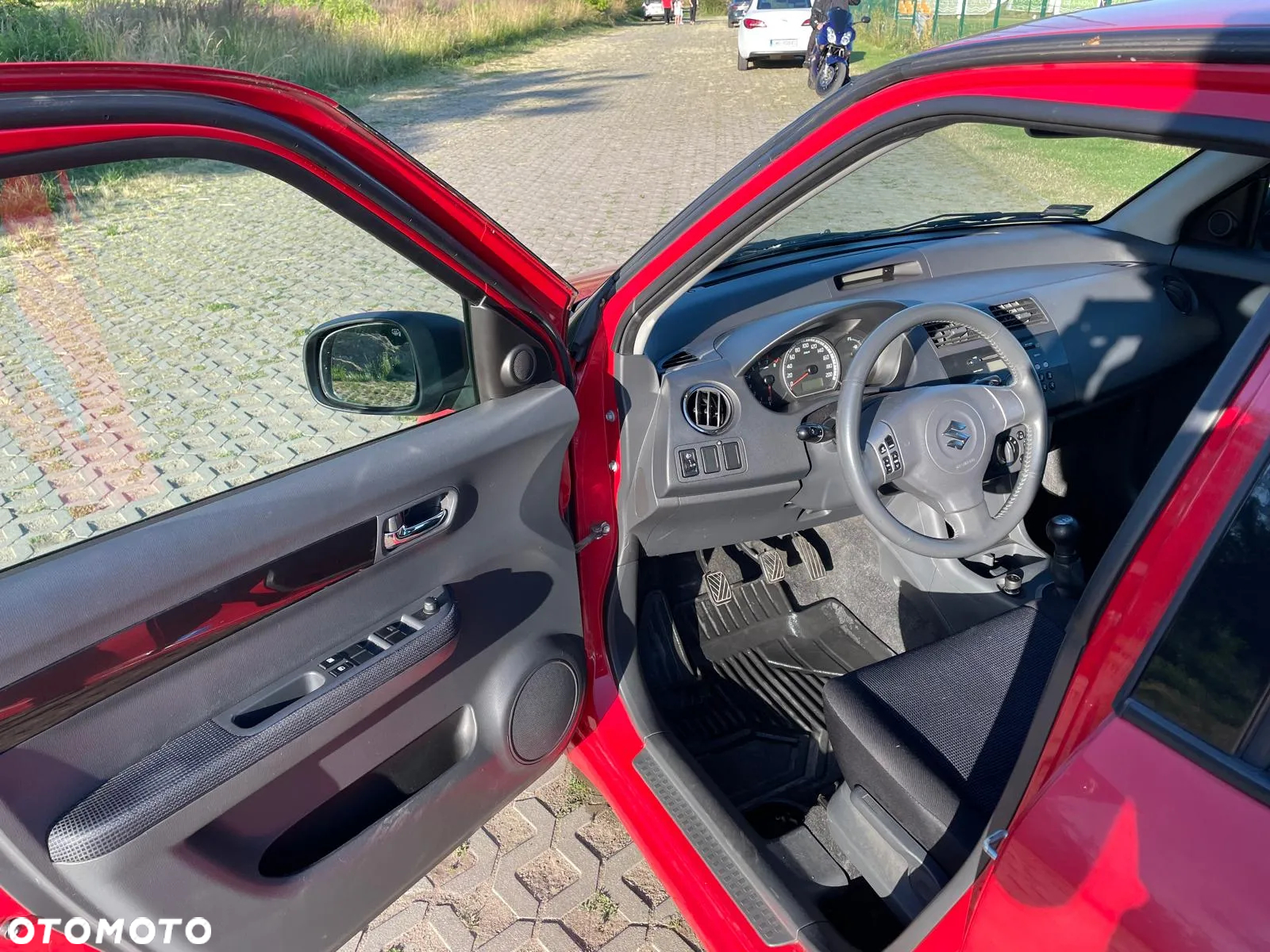 Suzuki Swift - 10