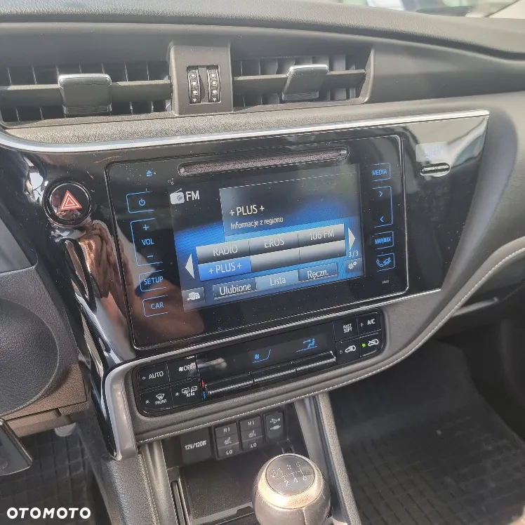 Toyota Auris 1.6 D-4D Dynamic - 16