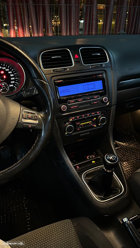 VW Golf Variant 1.6 TDi Confortline - 11