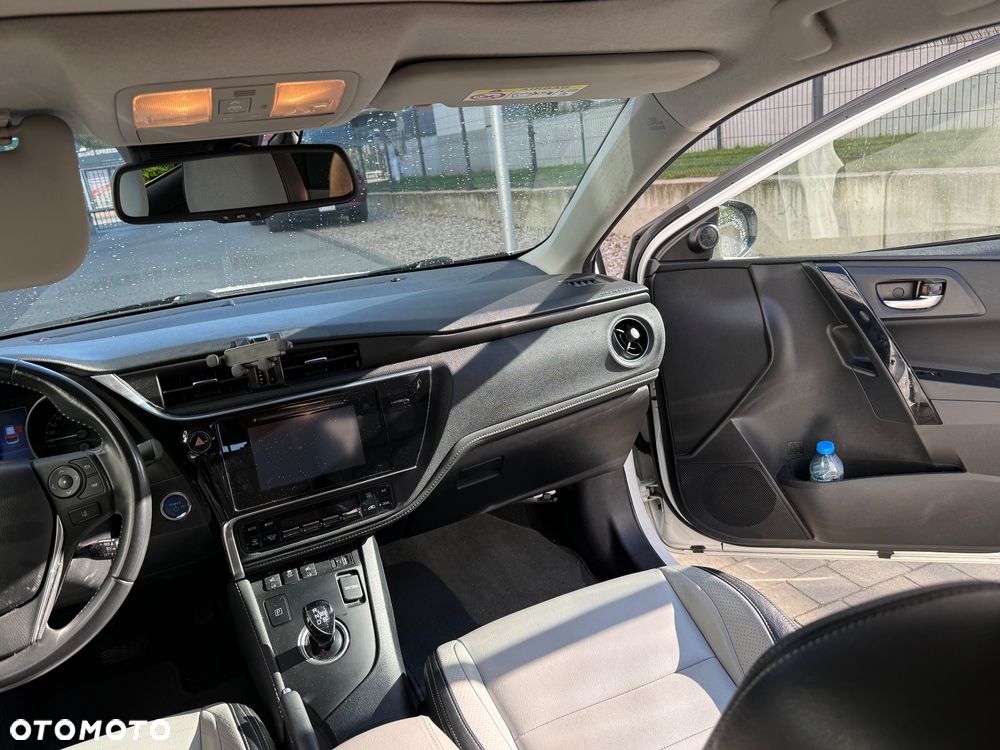 Toyota Auris - 15