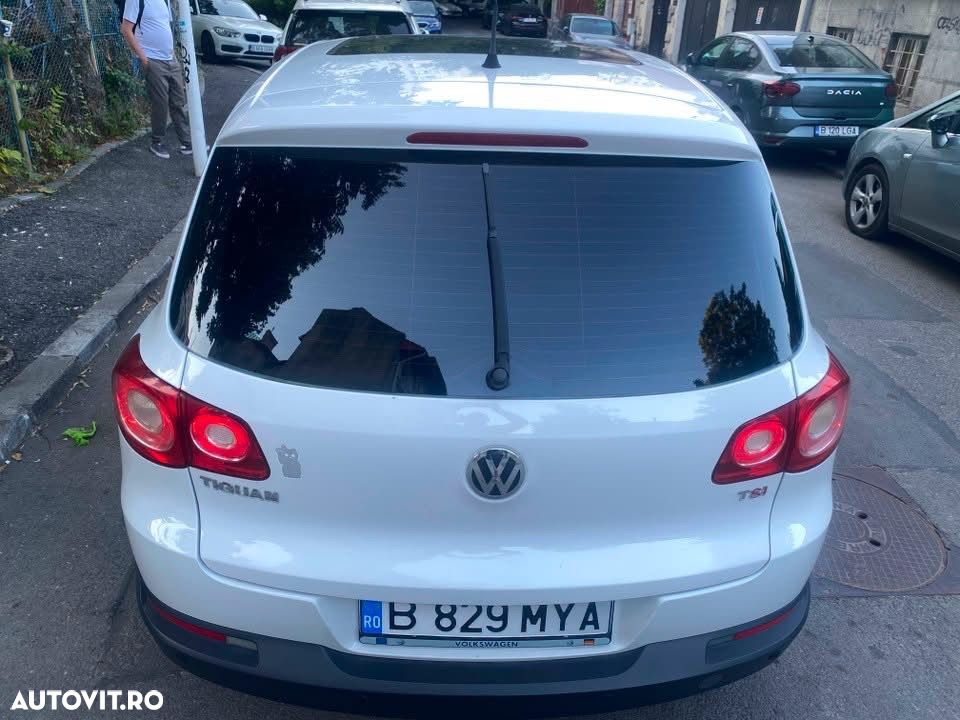 Volkswagen Tiguan - 26