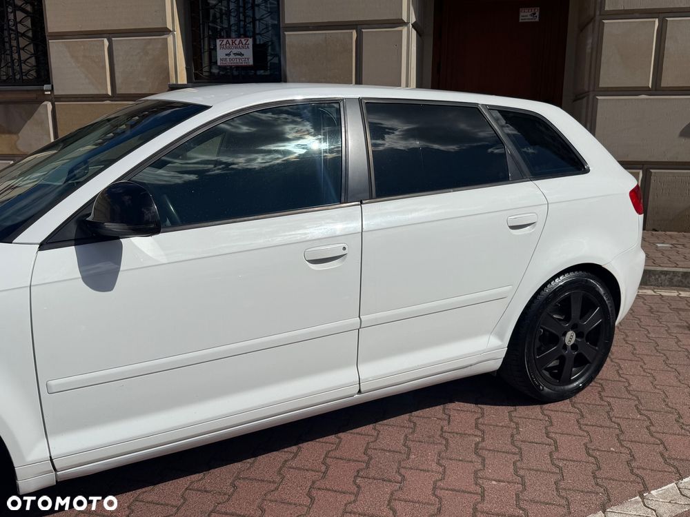 Audi A3 Sportback 1.4 TFSI Ambiente - 14
