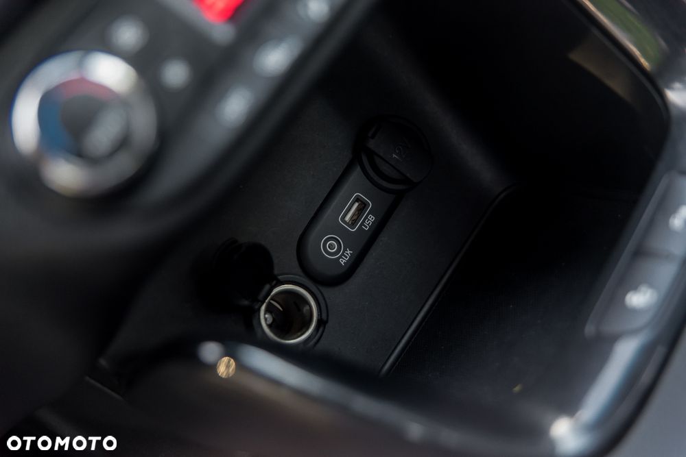 Kia Ceed 1.6 CRDi 136 ISG Platinum Edition - 23