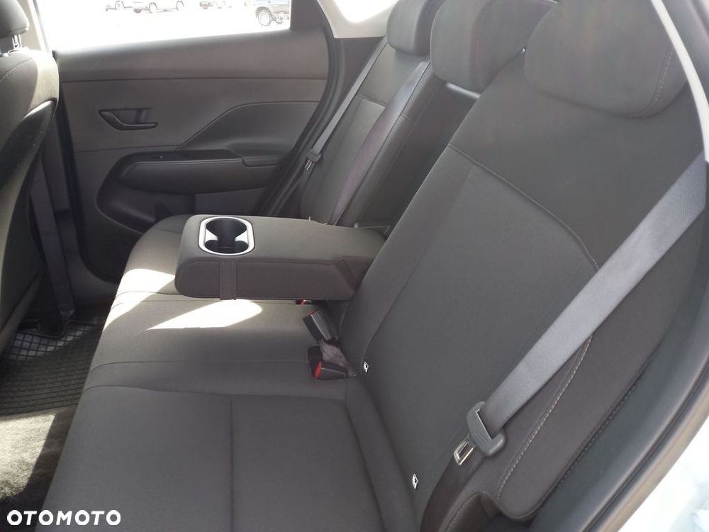 Hyundai Kona - 25