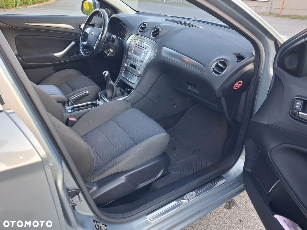 Ford Mondeo 2.0 Titanium - 13