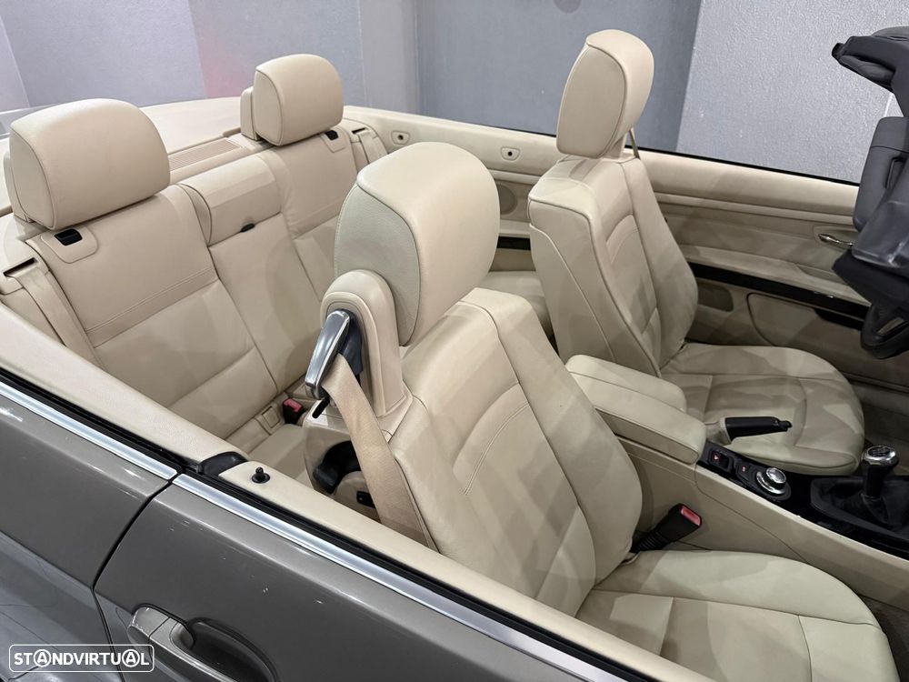 BMW 320 i Edition Exclusive - 39