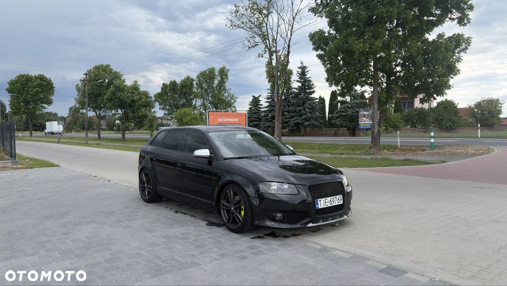 Audi A3 Sportback - 1