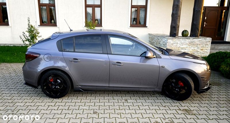 Chevrolet Cruze - 31