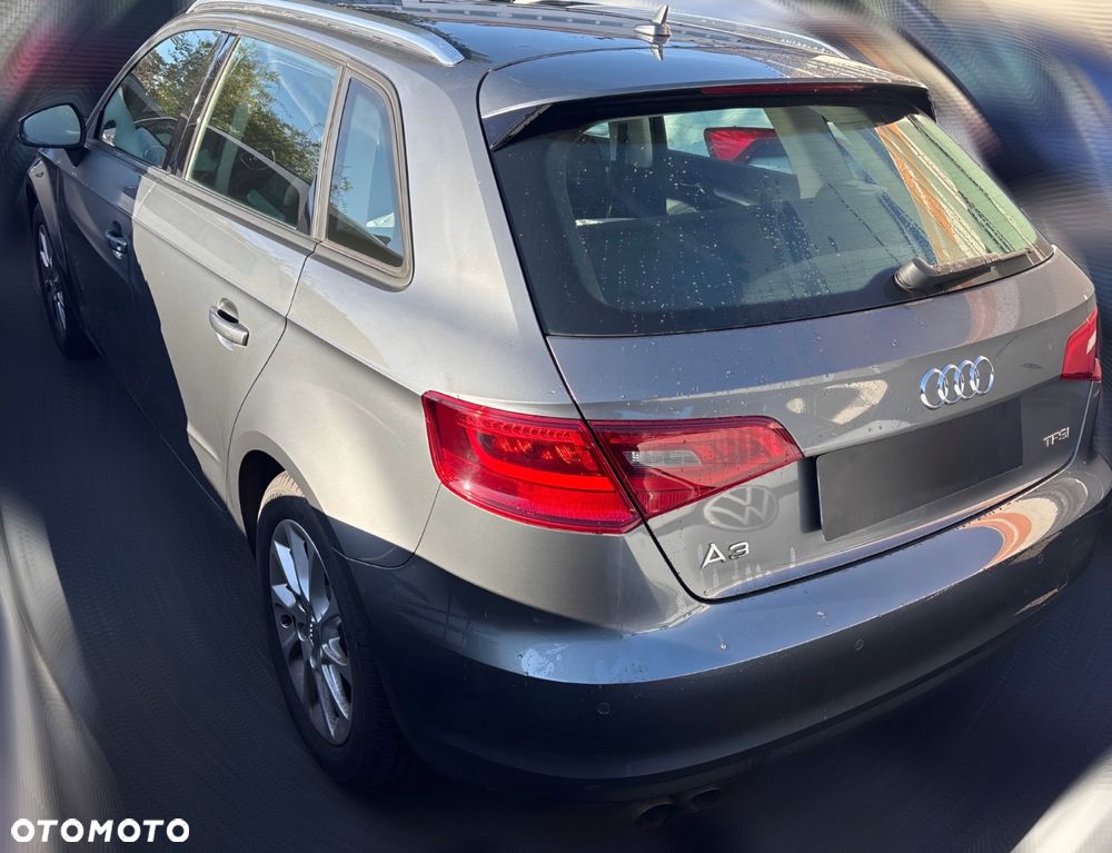 Audi A3 Sportback 1.4 TFSI Ambiente - 4