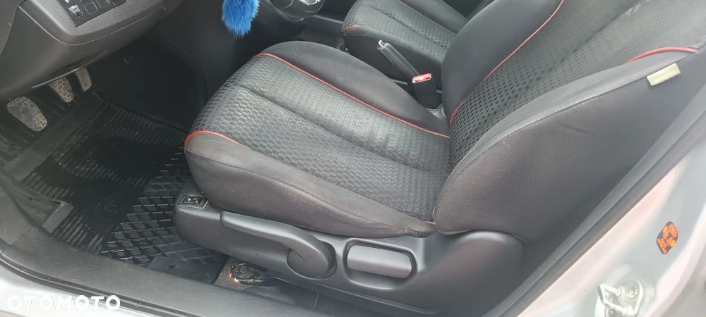 Mazda 2 1.3 Dynamic - 8