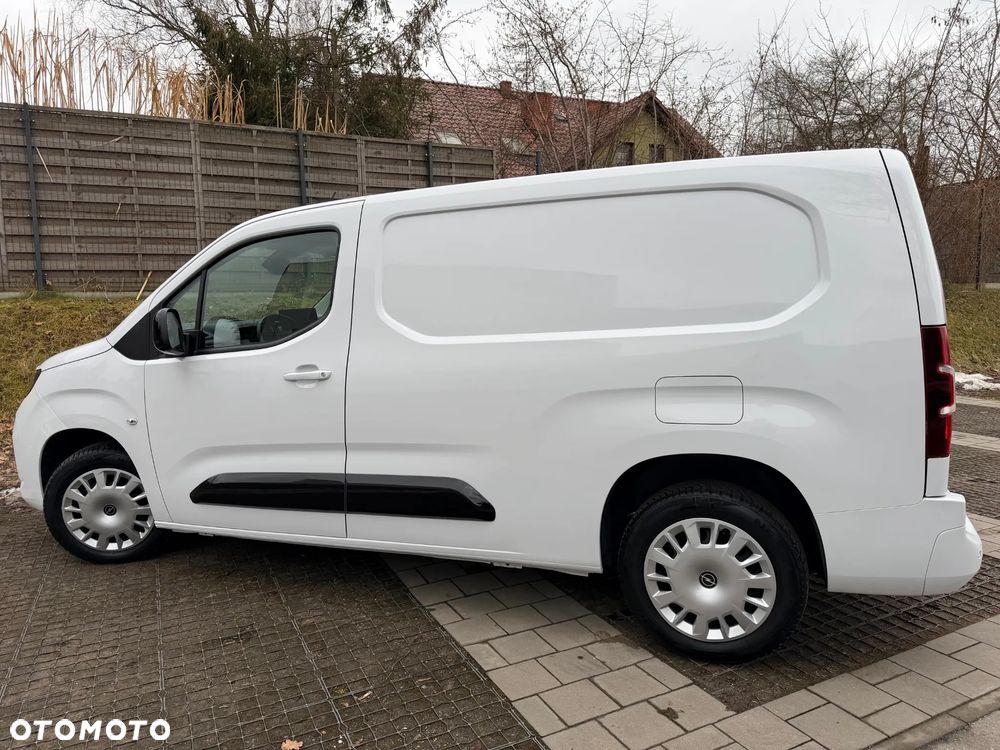 Opel COMBO - 12