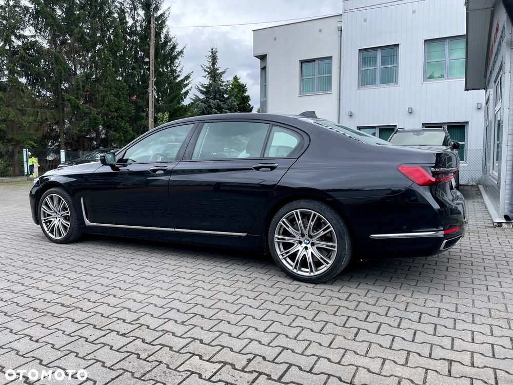 BMW Seria 7 730Ld xDrive mHEV - 9