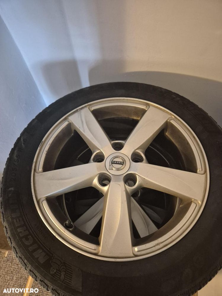 Volvo V40 D3 Aut. Momentum - 9