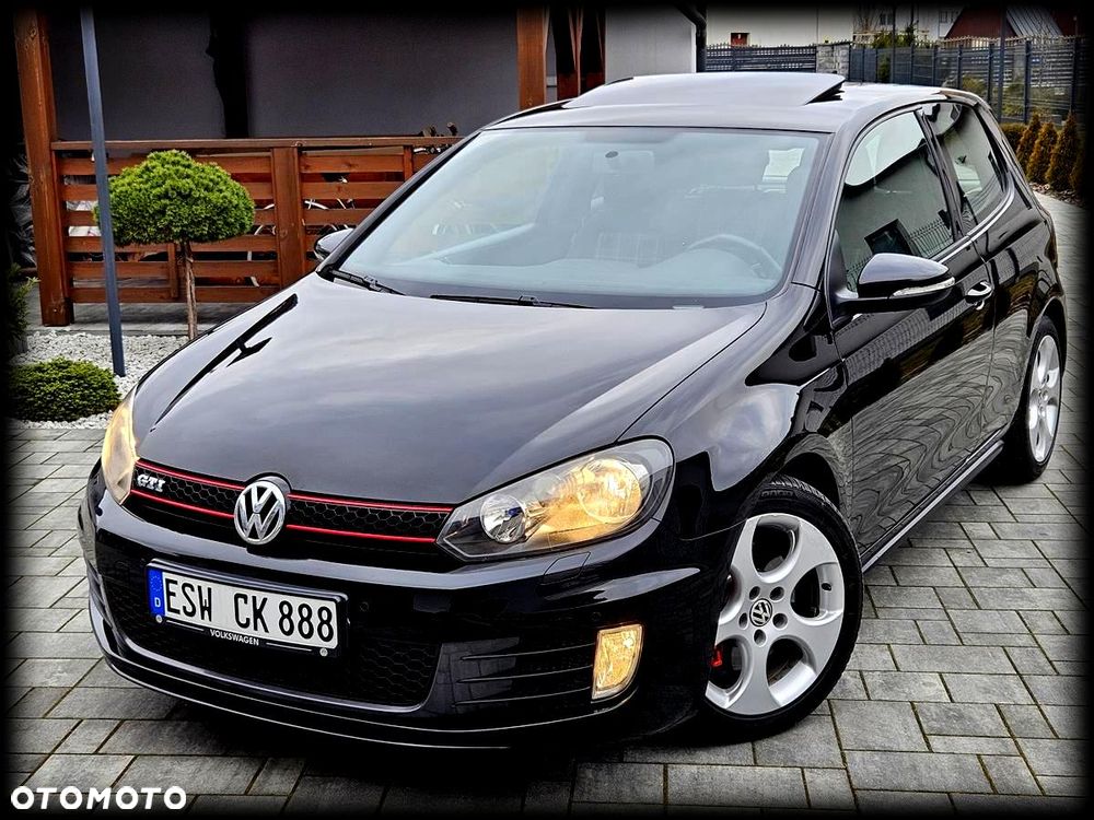 Volkswagen Golf 2.0 GTI - 1