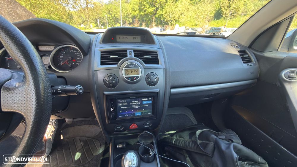 Renault Mégane CC ver-1-5-dci-privil-ge - 9