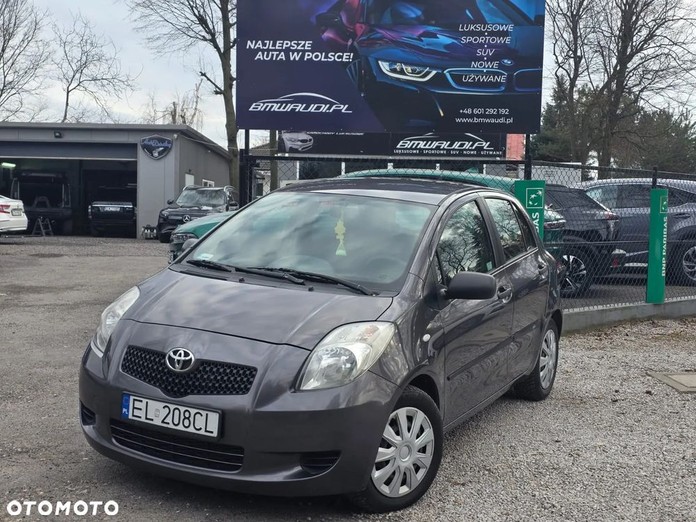 Toyota Yaris 1.3 Terra - 1