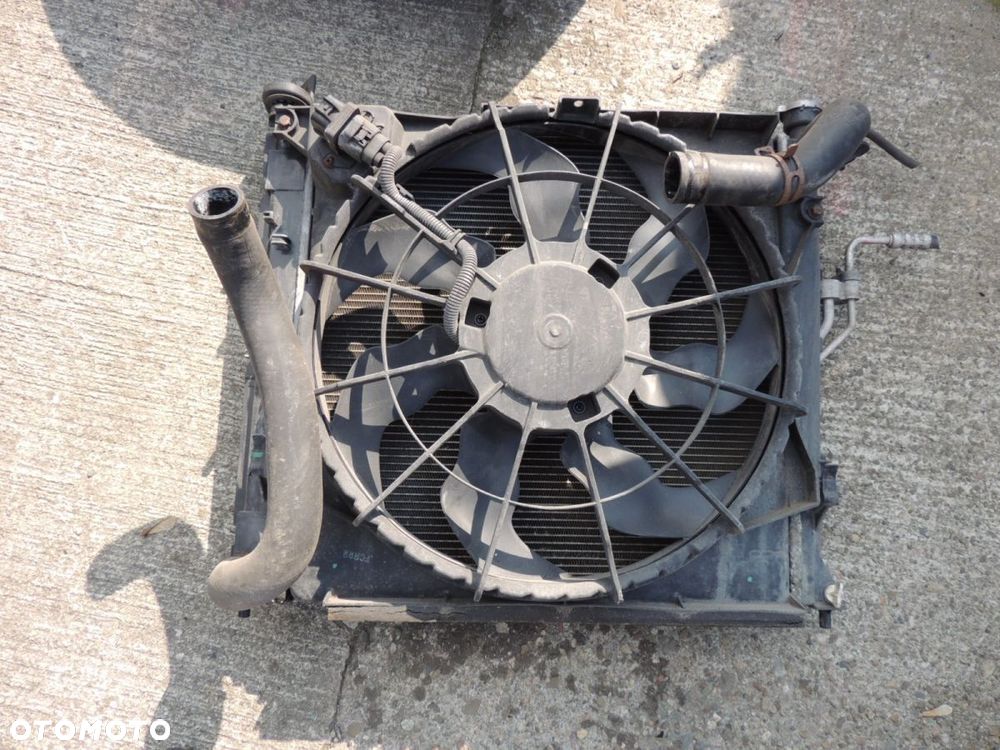 Chłodnica wody Hyundai IX35 '11 - 1