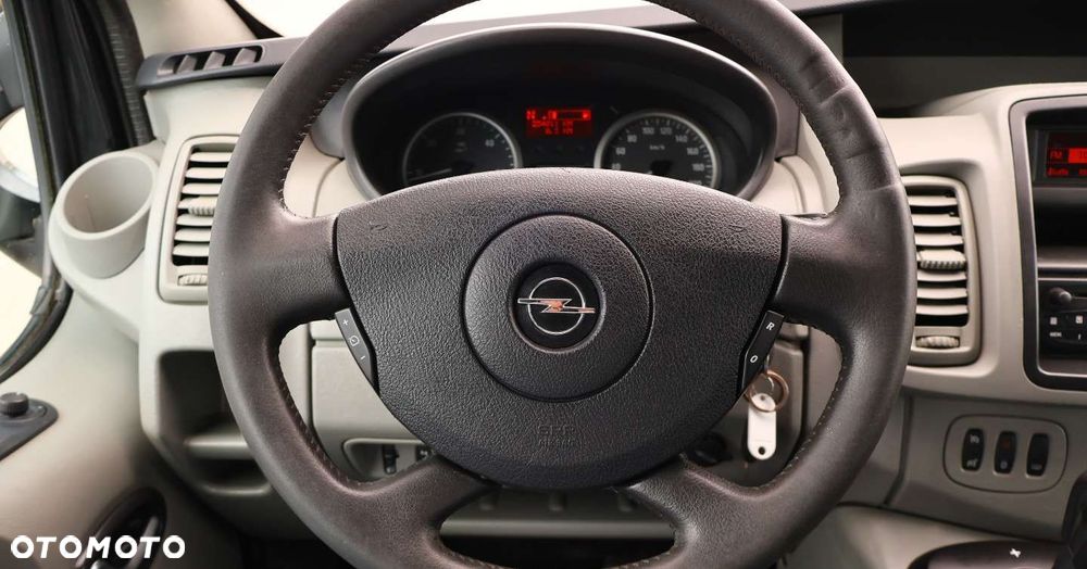 Opel Vivaro Tour Cosmo L1H1 MTA - 24