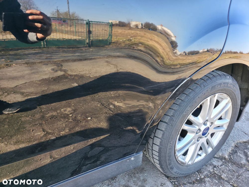 Ford Grand C-MAX - 25